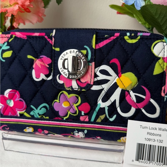 NWT Vera Bradley Ribbons Turn Lock Wallet Retired Pattern Quilted Organizer Rare - Picture 3 of 11